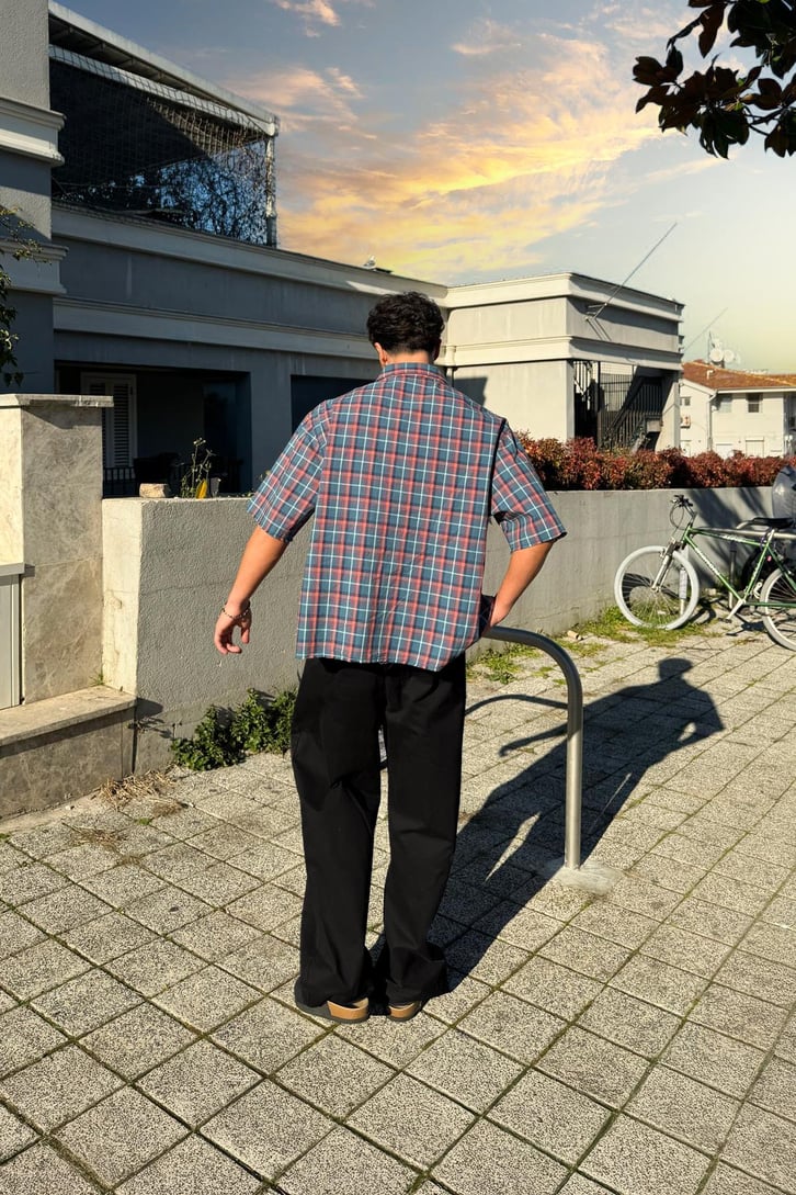 Ön Cep Detay Kısa Kollu Ekose Oversize Gömlek