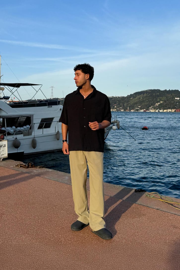 Ön Cep Detaylı  Kısa Kol Gömlek