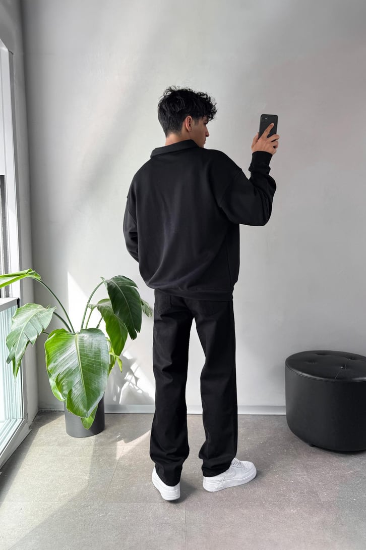 Ön Cep Detaylı Polo Yaka Sweatshirt