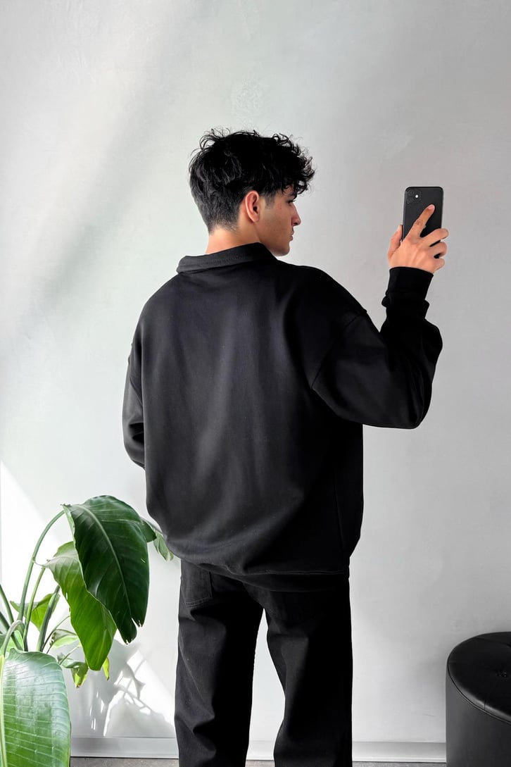 Ön Cep Detaylı Polo Yaka Sweatshirt