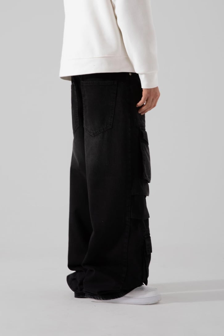 Ön Cep Detaylı Siyah Baggy Kargo Jean