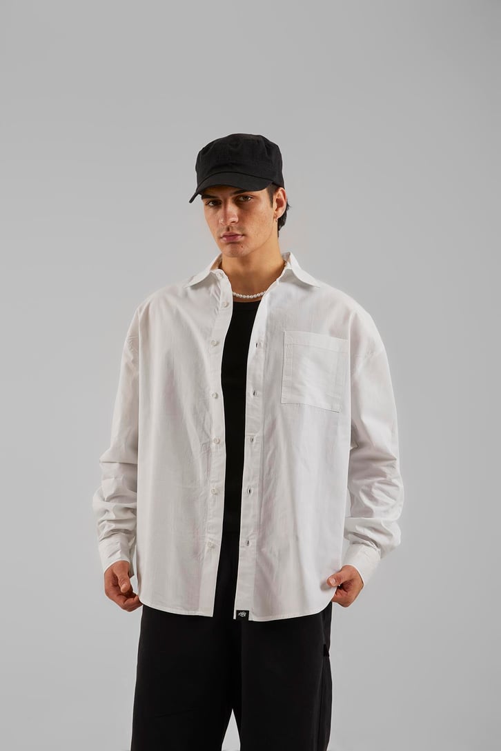 Ön Cepli Beyaz Oversize Gömlek