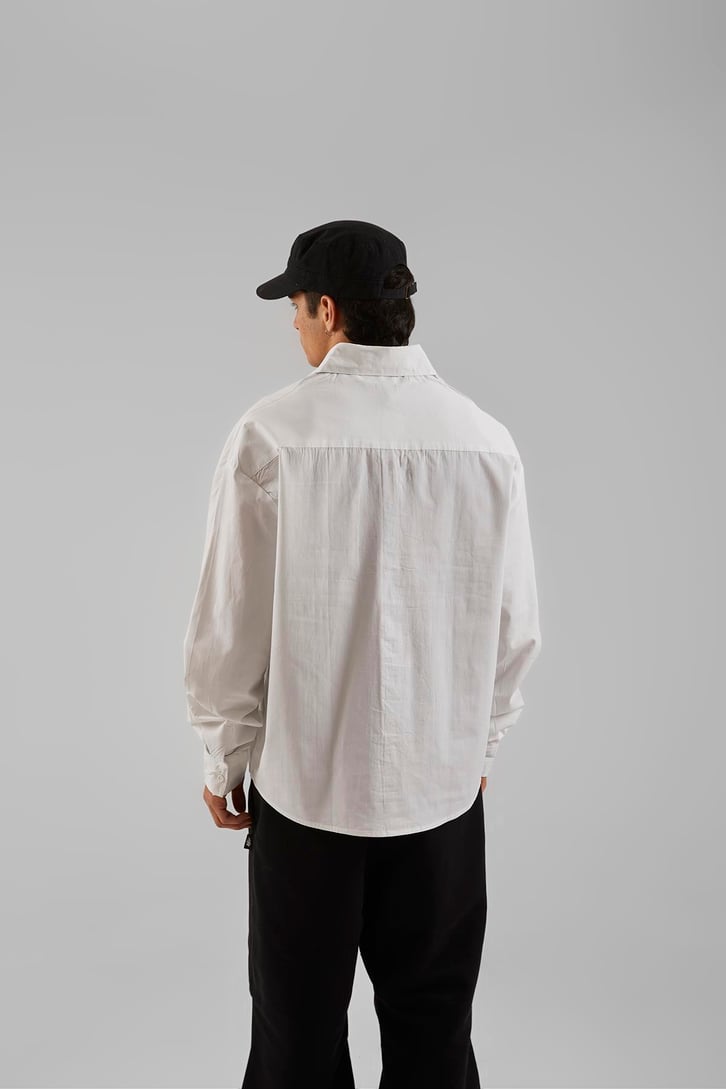 Ön Cepli Beyaz Oversize Gömlek
