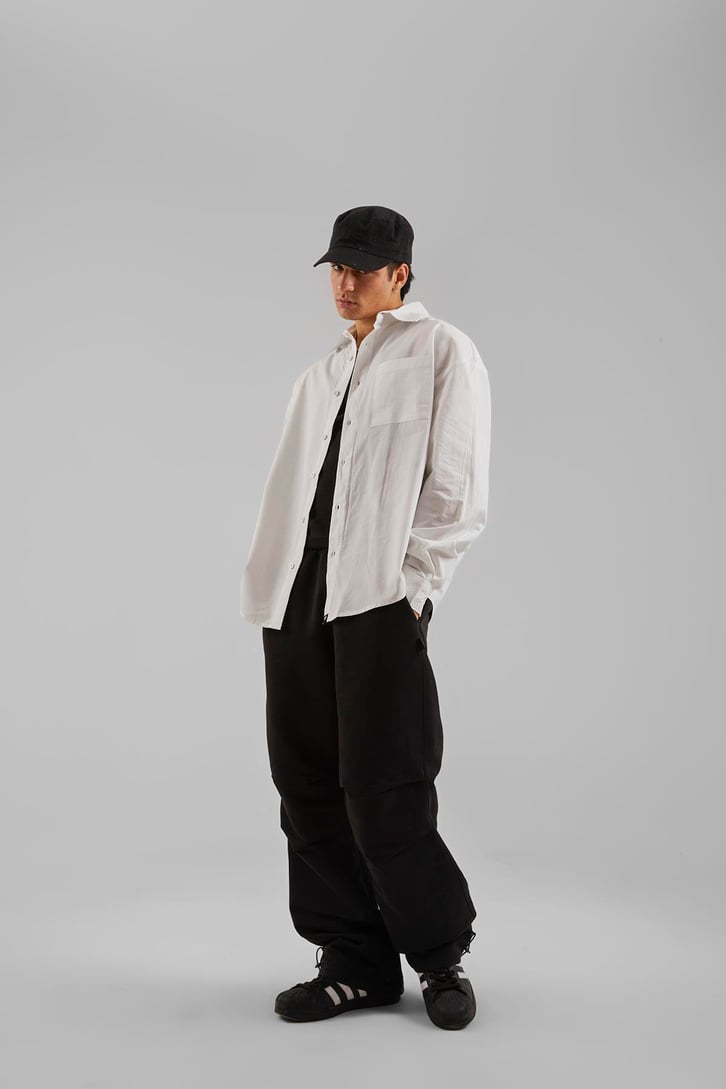 Ön Cepli Beyaz Oversize Gömlek