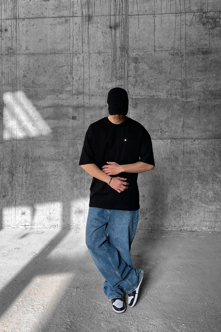 Ön Cepli Ekru Oversize Tişört