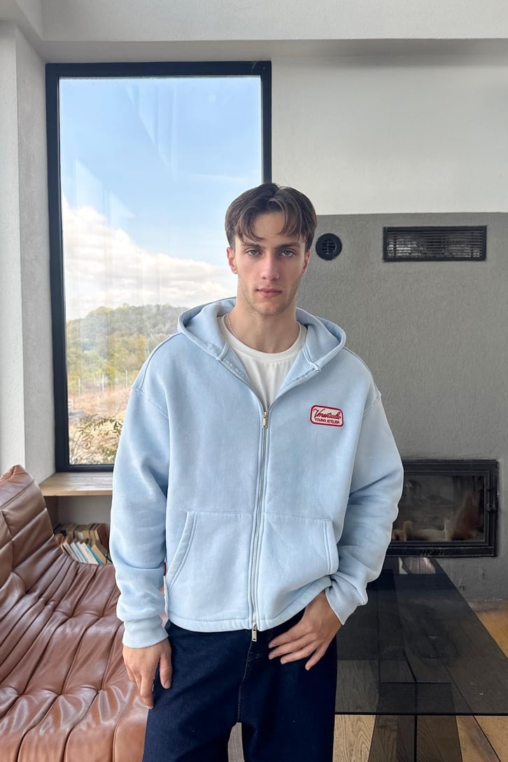 Ön Nakışlı Hoodie