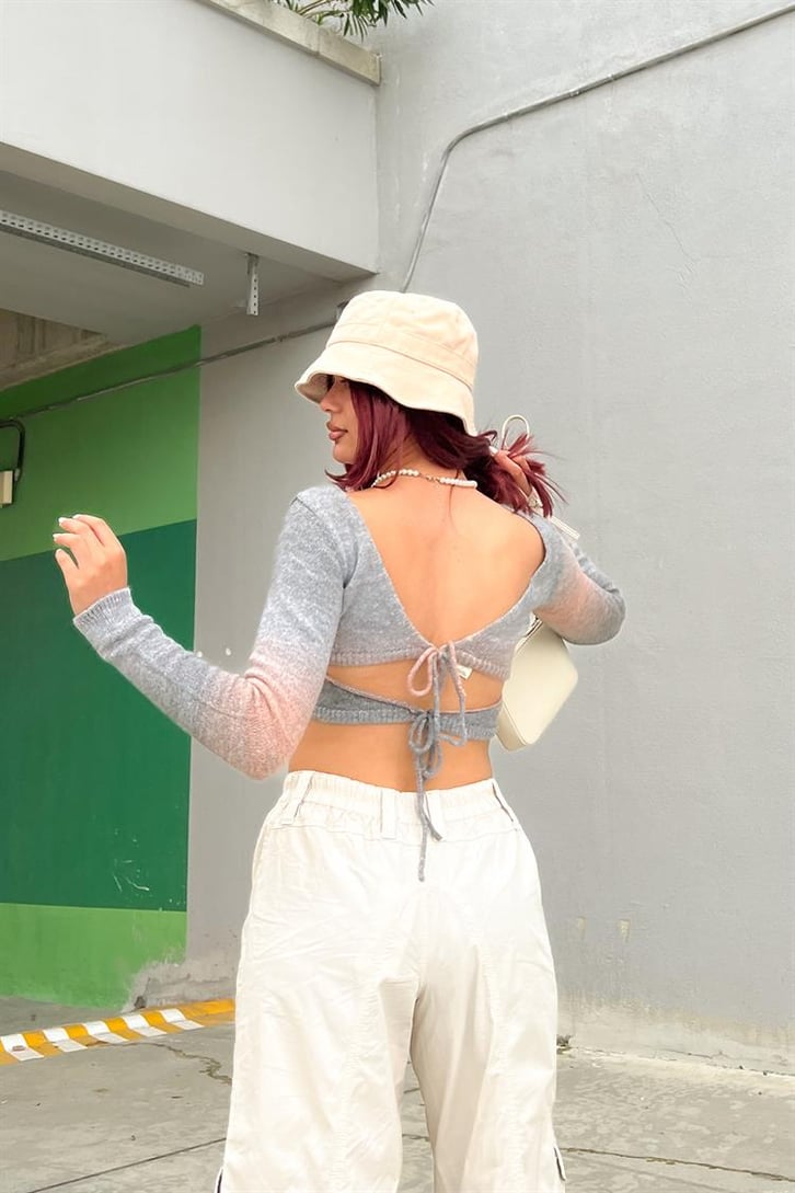 Önden Bağlamalı Gri Triko Crop