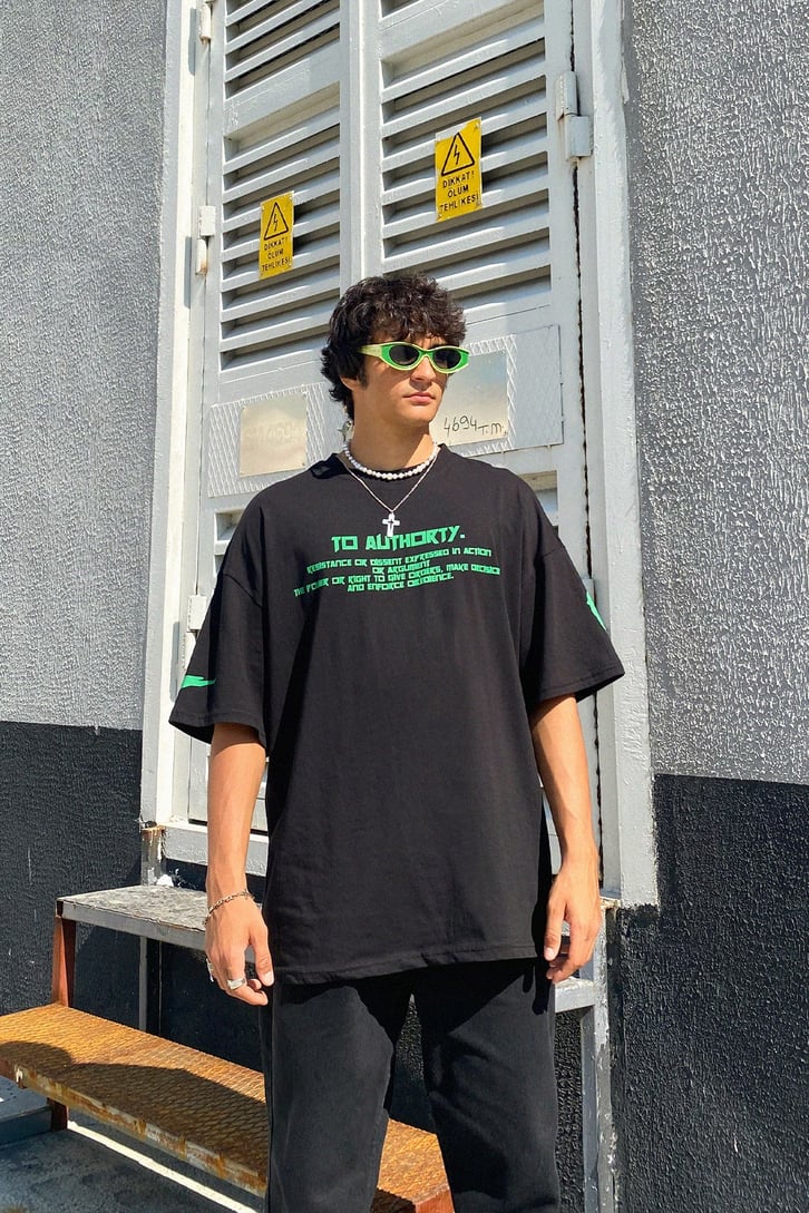 Opposition Sırt Baskılı Siyah Oversize Tshirt