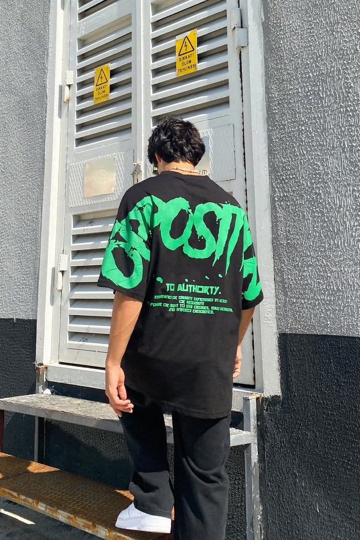 Opposition Sırt Baskılı Siyah Oversize Tshirt
