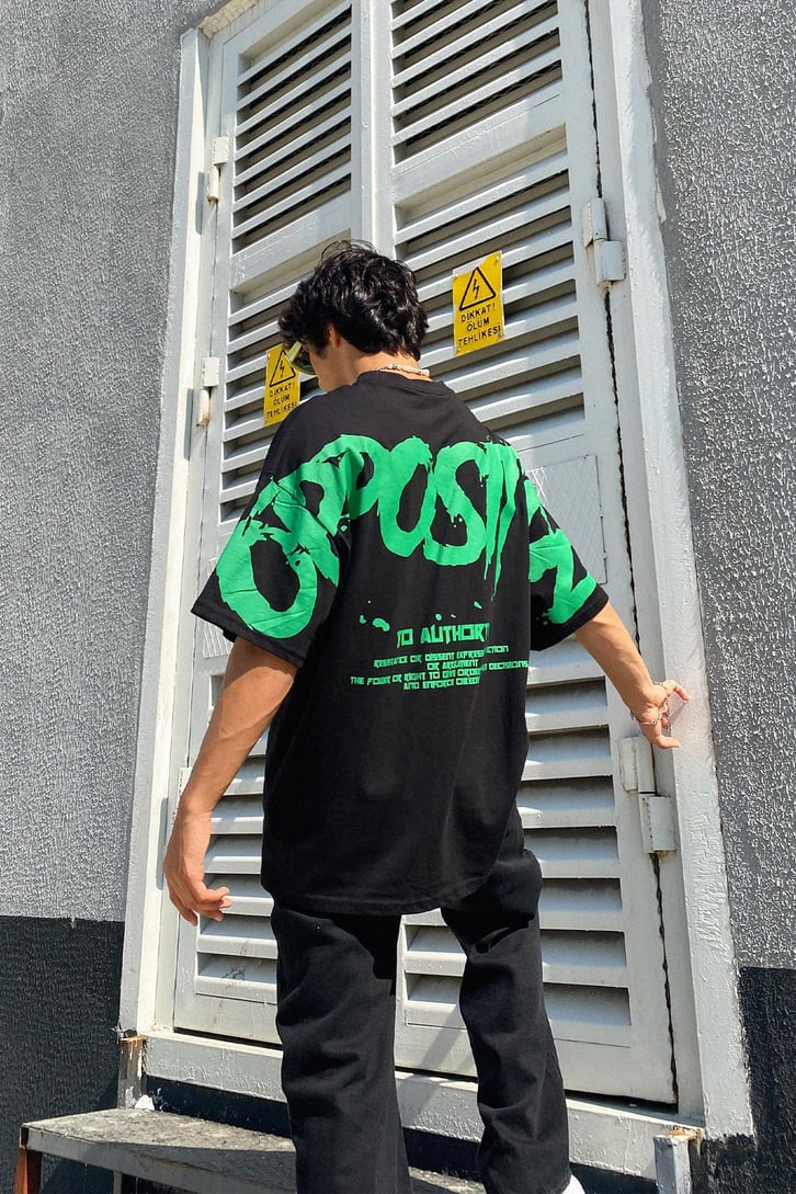 Opposition Sırt Baskılı Siyah Oversize Tshirt