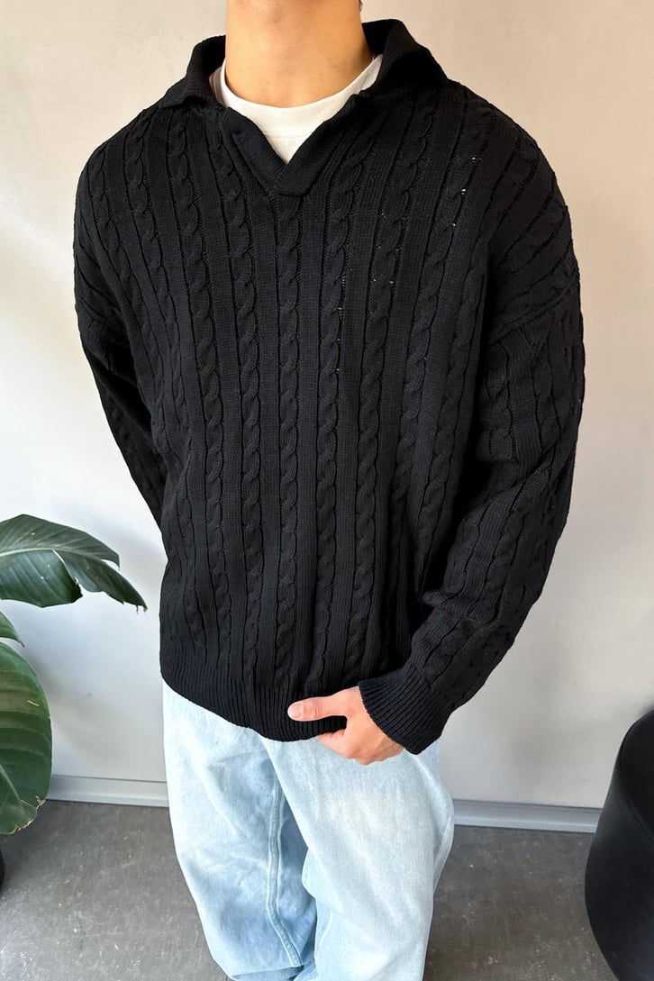 Örgü Model Polo Yaka Siyah Triko Kazak