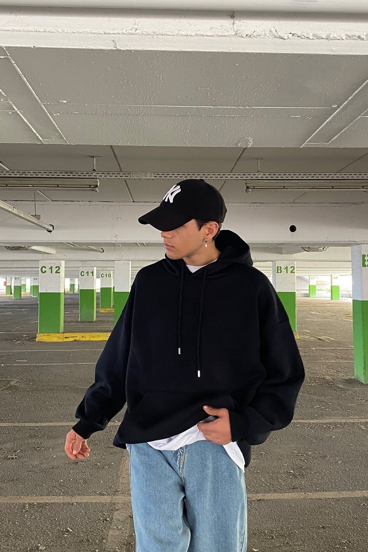 OVERSIZE BASIC HOODIE
