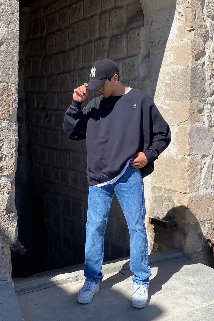 OVERSIZE BASIC SWEATSHIRT