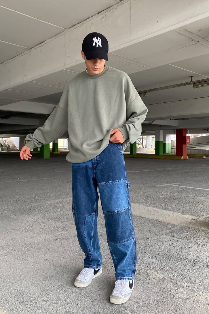 OVERSIZE BASIC SWEATSHIRT
