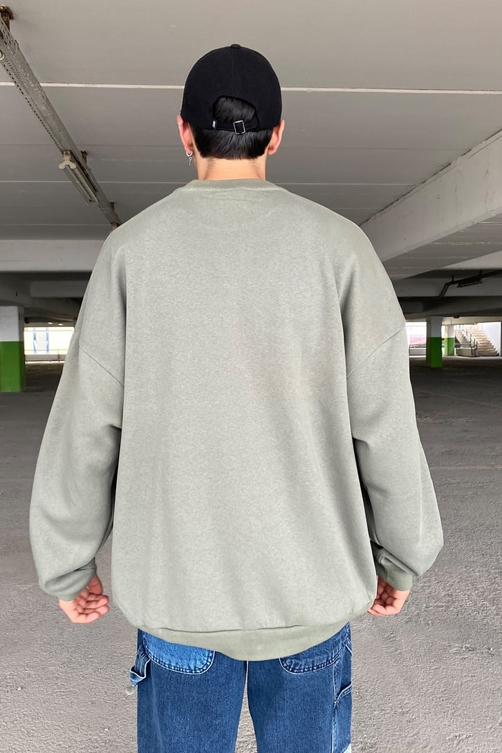 OVERSIZE BASIC SWEATSHIRT