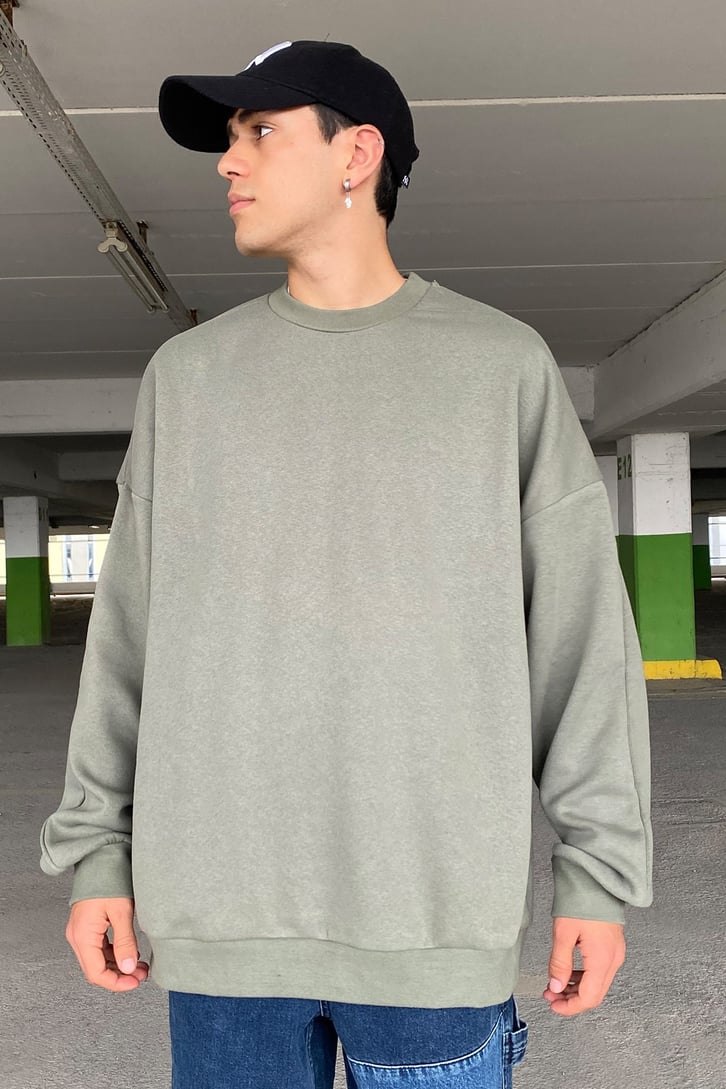 OVERSIZE BASIC SWEATSHIRT
