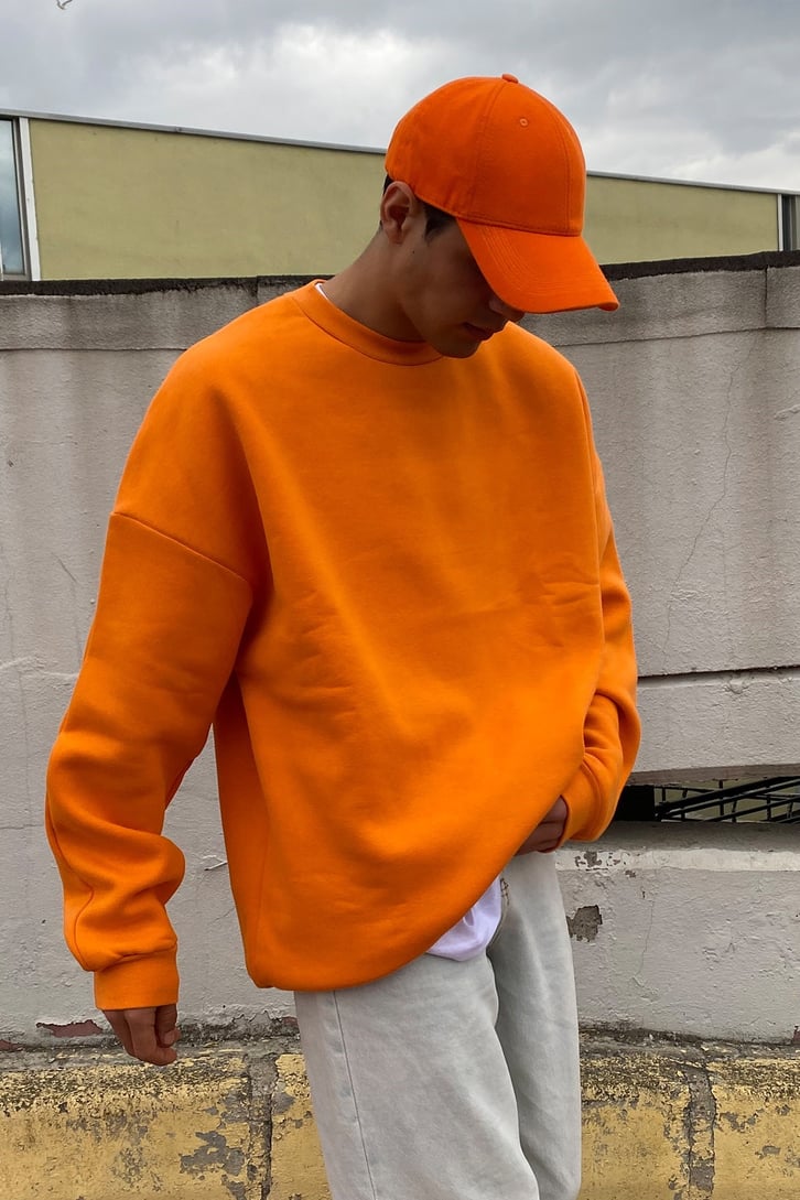 OVERSIZE BASIC SWEATSHIRT