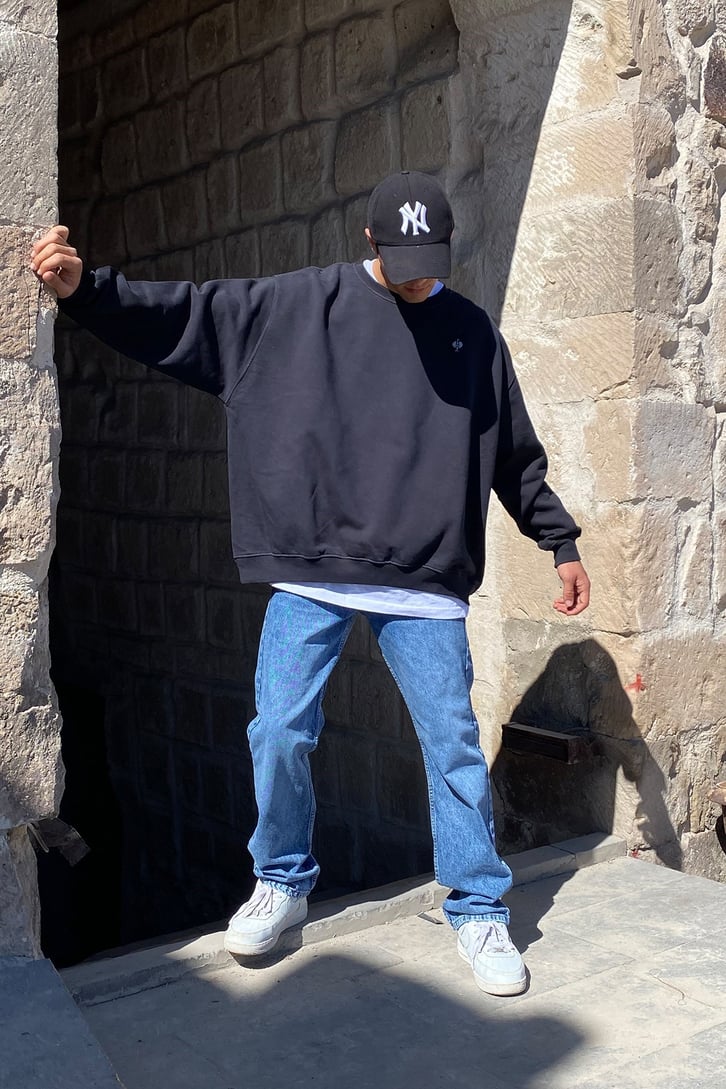 OVERSIZE BASIC SWEATSHIRT