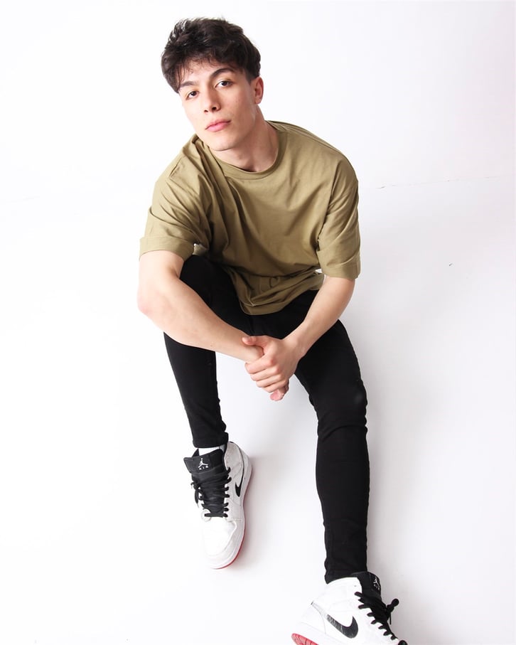 OVERSIZE BASIC TSHIRT