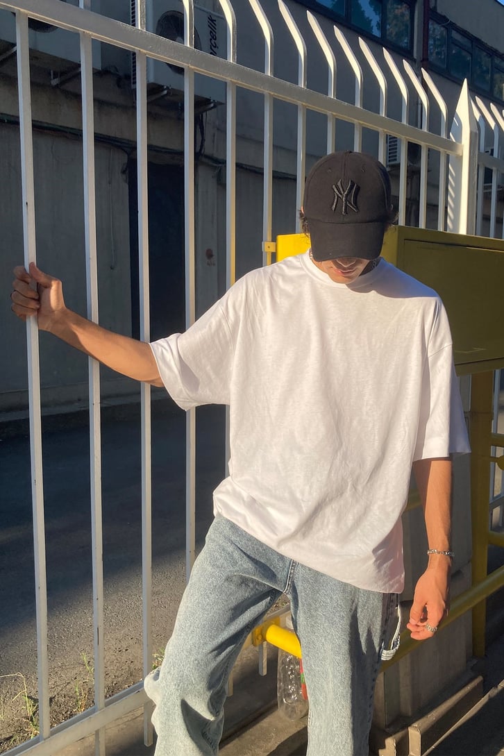 OVERSIZE BASIC TSHIRT