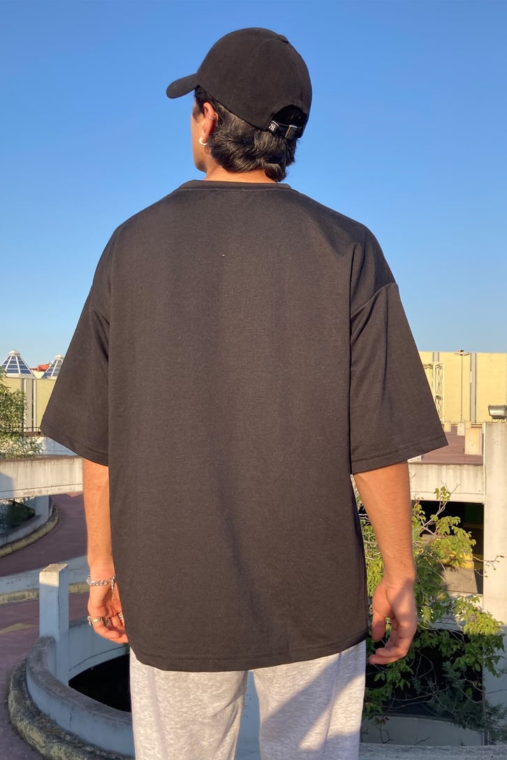 OVERSIZE BASIC TSHIRT