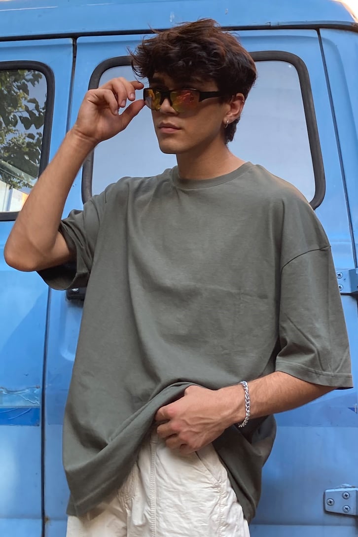 OVERSIZE BASIC TSHIRT
