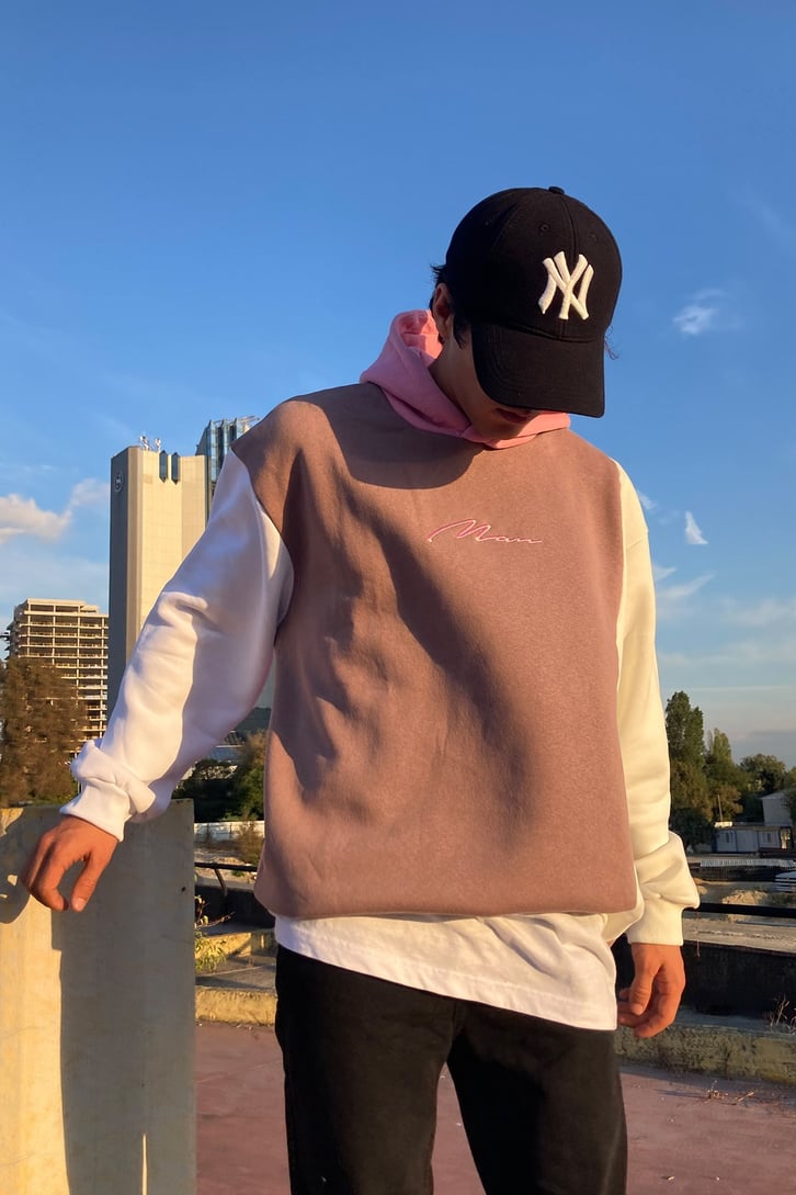 OVERSIZE BASKILI HOODIE