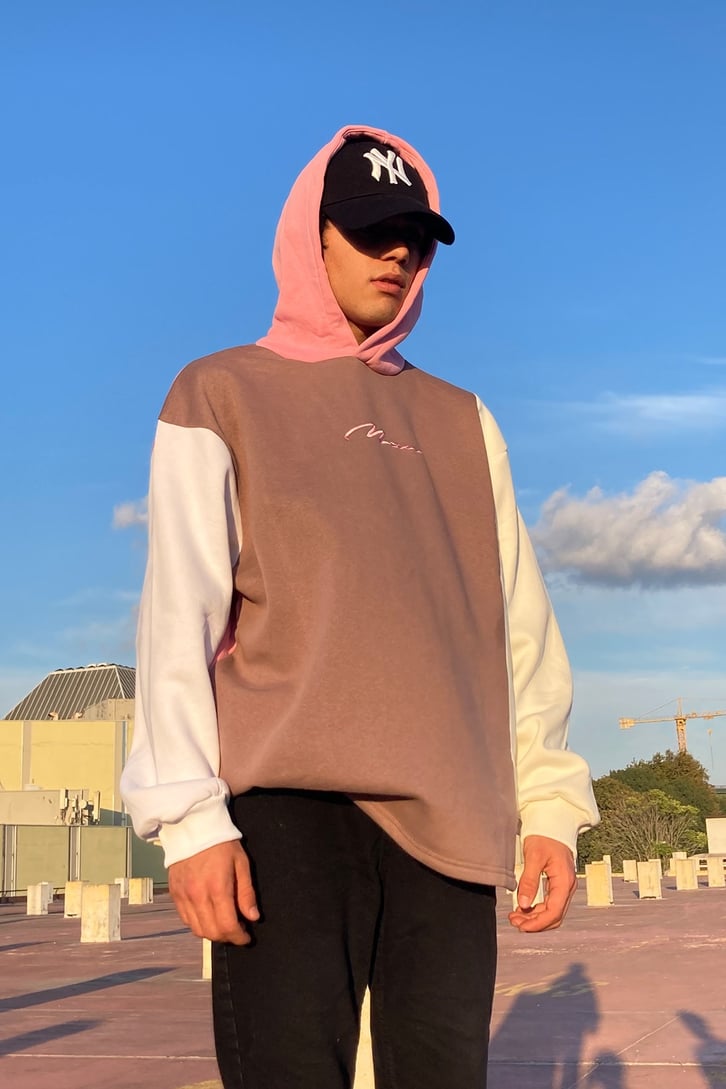 OVERSIZE BASKILI HOODIE