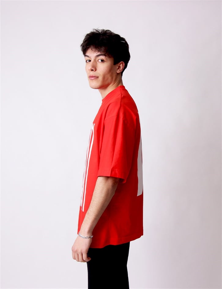 OVERSIZE BASKILI TSHIRT