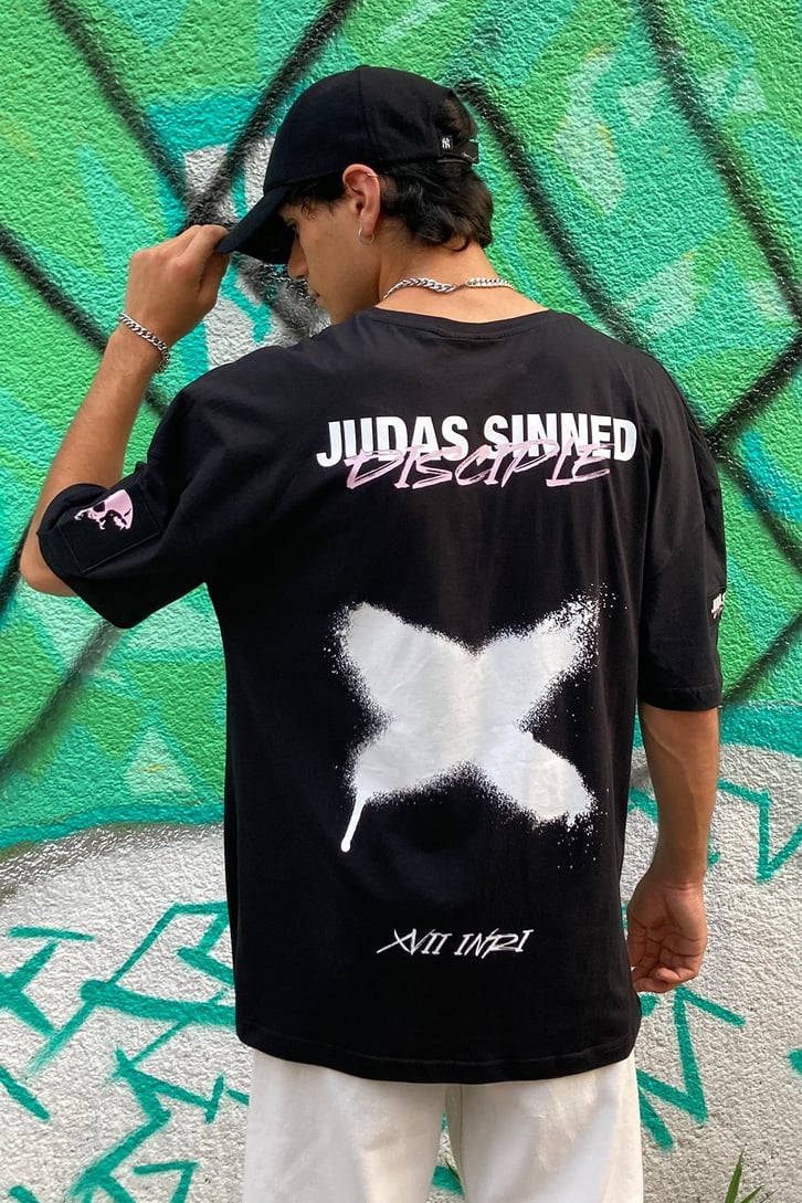 OVERSIZE BASKILI TSHIRT
