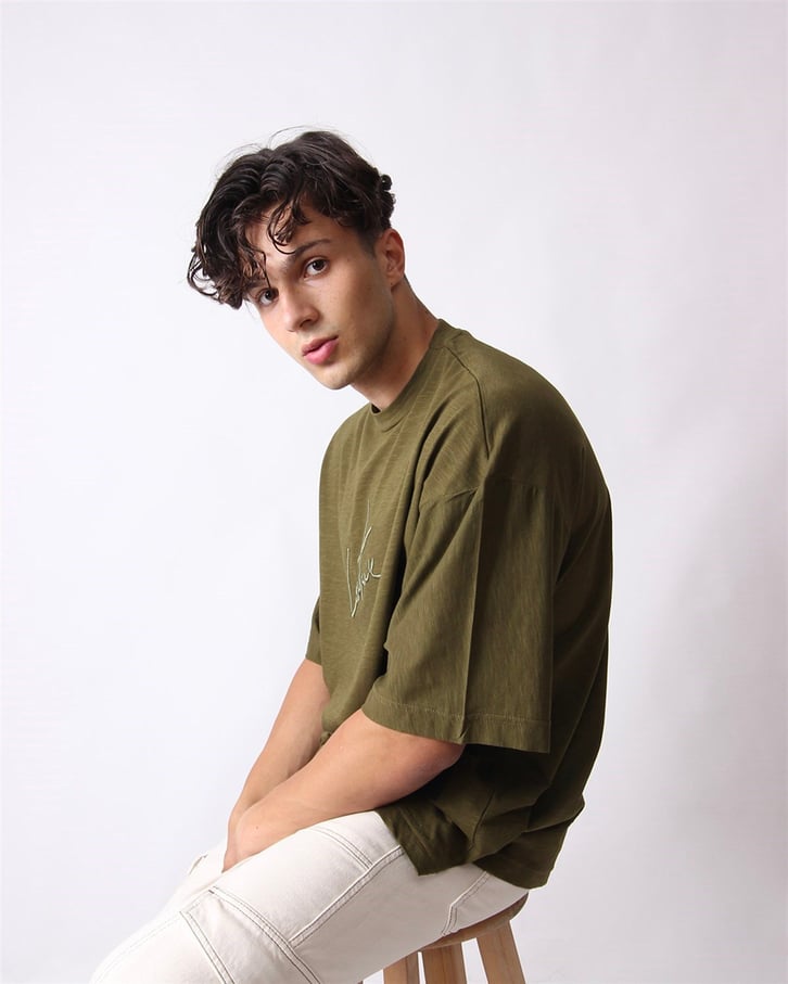 OVERSIZE BASKILI TSHIRT