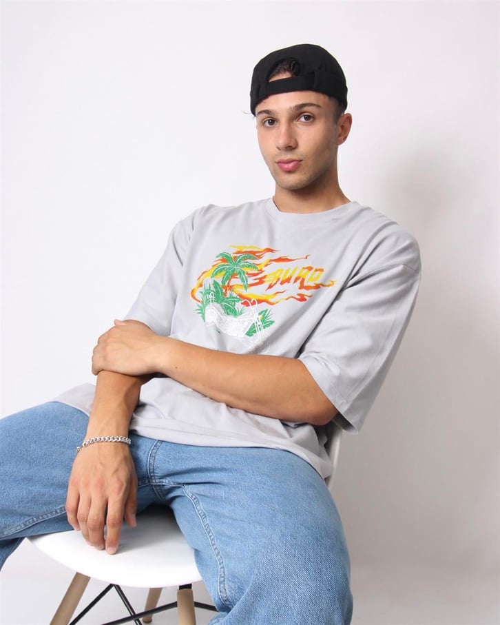 OVERSIZE BASKILI TSHIRT