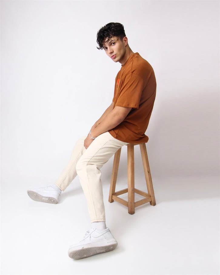OVERSIZE BASKILI TSHIRT