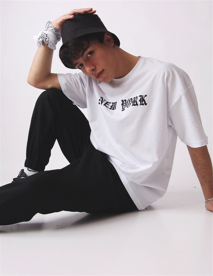 OVERSIZE BASKILI TSHIRT