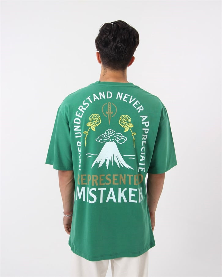OVERSIZE BASKILI TSHIRT