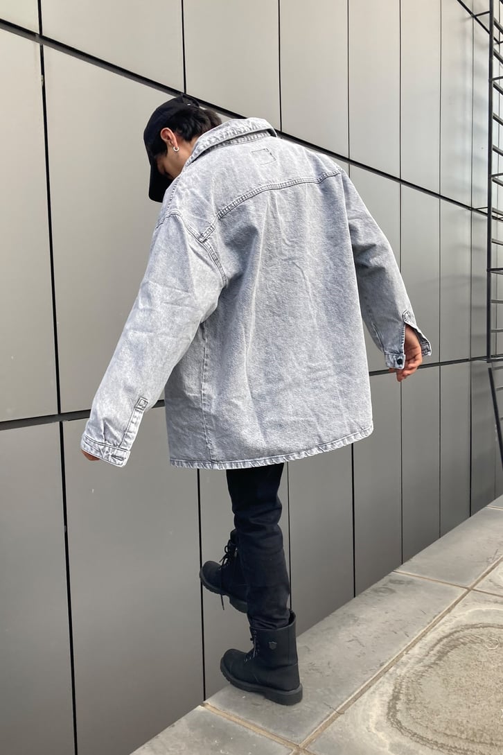 OVERSIZE DENIM JACKET SHIRT