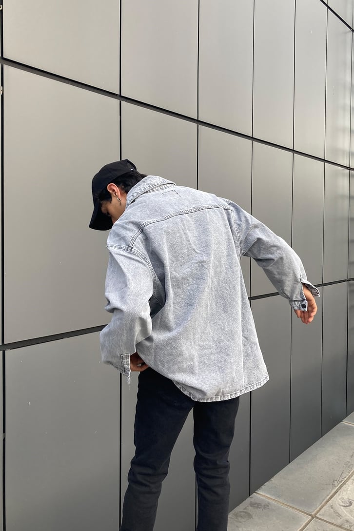 OVERSIZE DENIM JACKET SHIRT