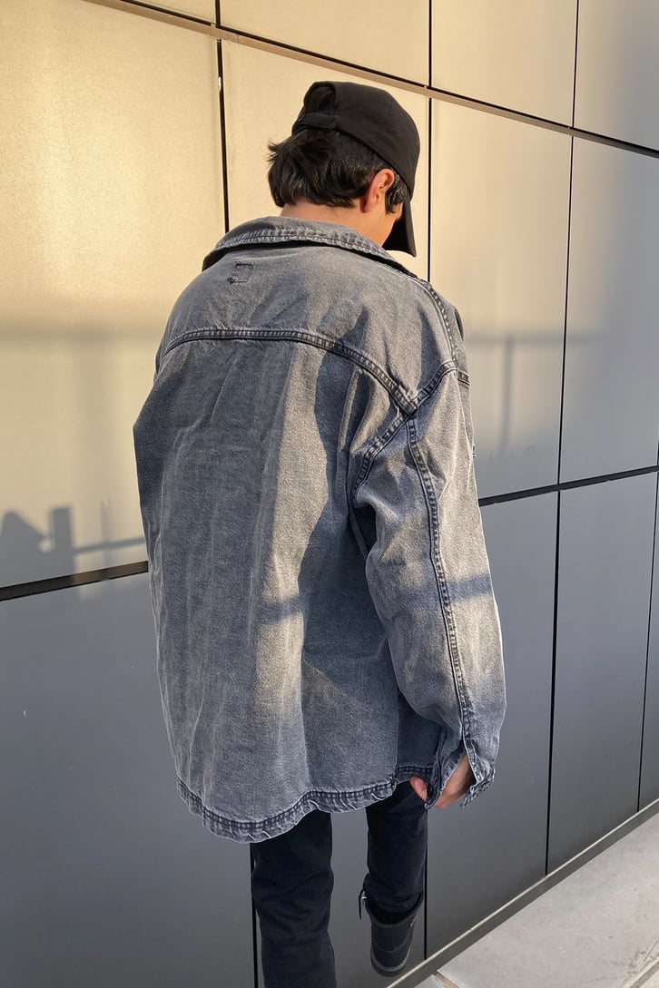 OVERSIZE DENIM JACKET SHIRT