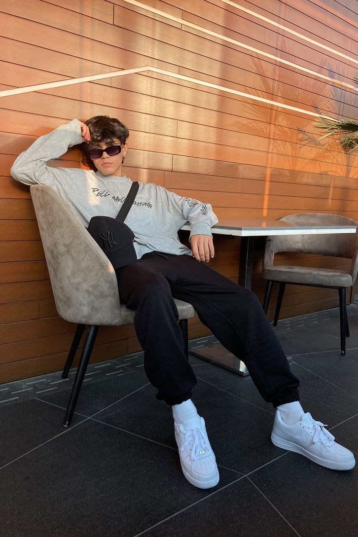 OVERSIZE ELSATIC FIT SWEATPANTS