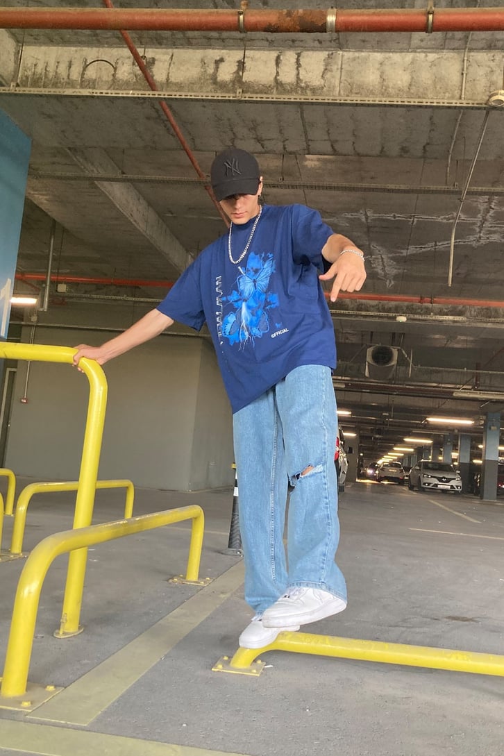 OVERSIZE KELEBEK BASKILI TSHIRT