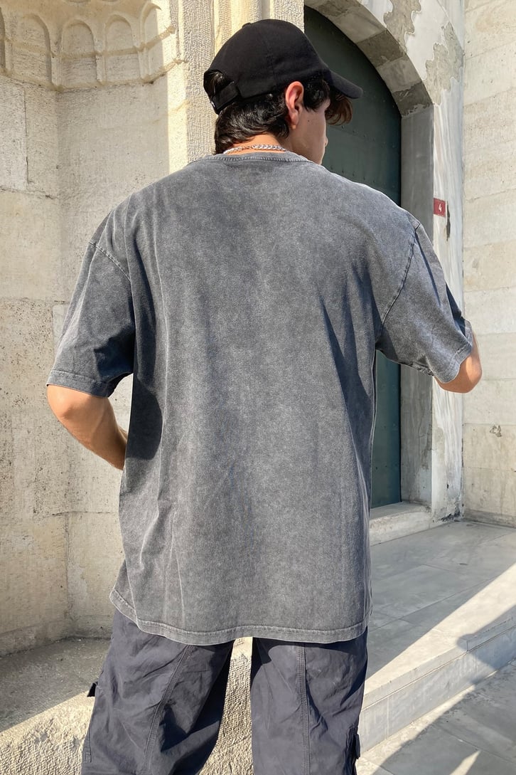 OVERSIZE KURT BASKILI TSHIRT