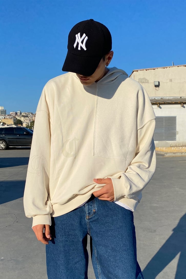 OVERSIZE MINIMAL BASKILI HOODIE