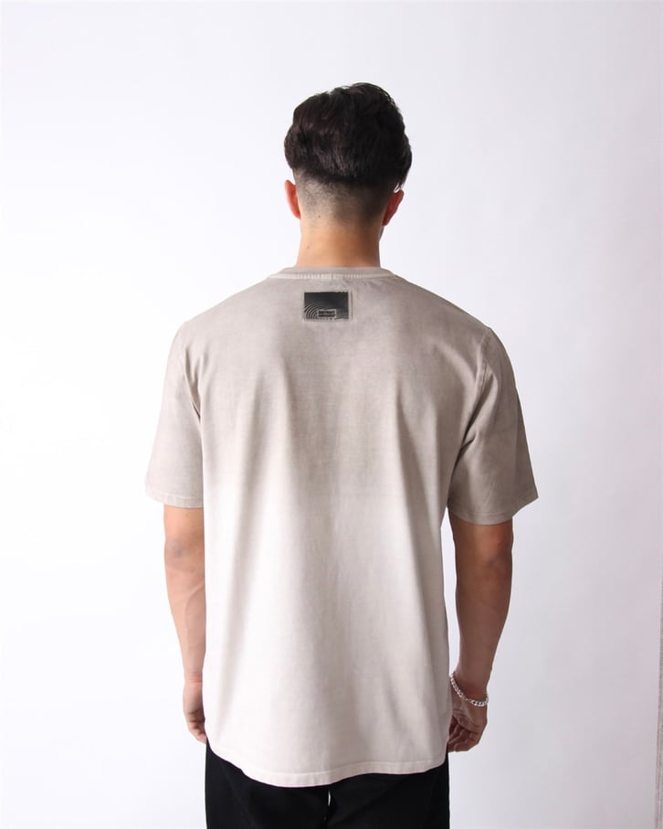 OVERSIZE MINIMAL BASKILI TSHIRT