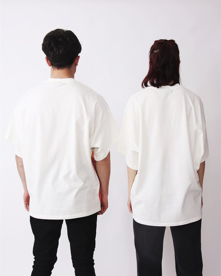 OVERSIZE NAKIŞ İŞLEMELİ TSHIRT
