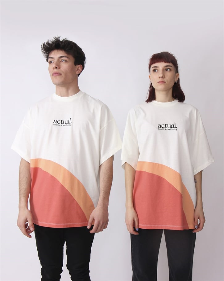 OVERSIZE NAKIŞ İŞLEMELİ TSHIRT