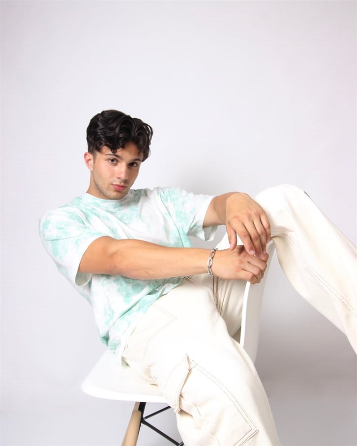 OVERSIZE TIE DYE BATİK DESENLİ TSHIRT