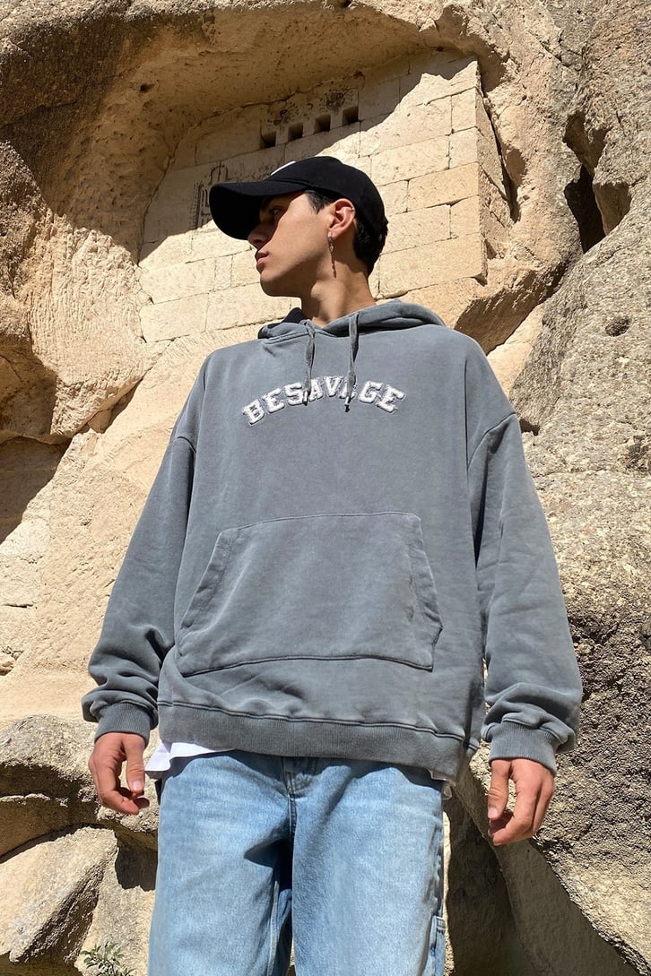 OVERSIZE YAZI İŞLEMELİ HOODIE