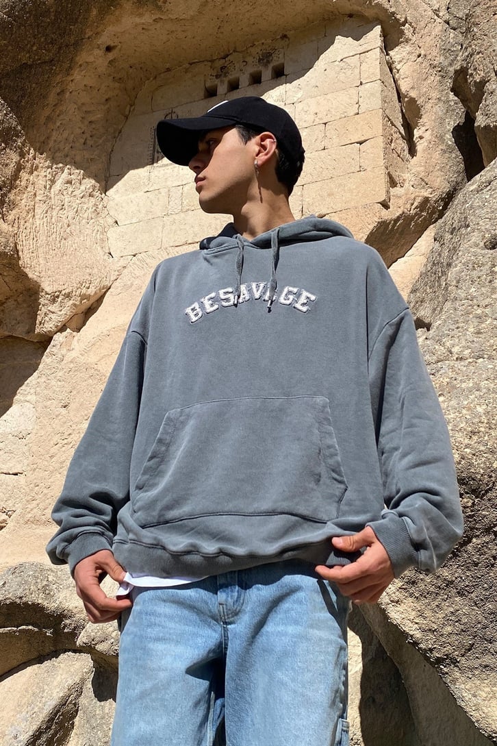 OVERSIZE YAZI İŞLEMELİ HOODIE