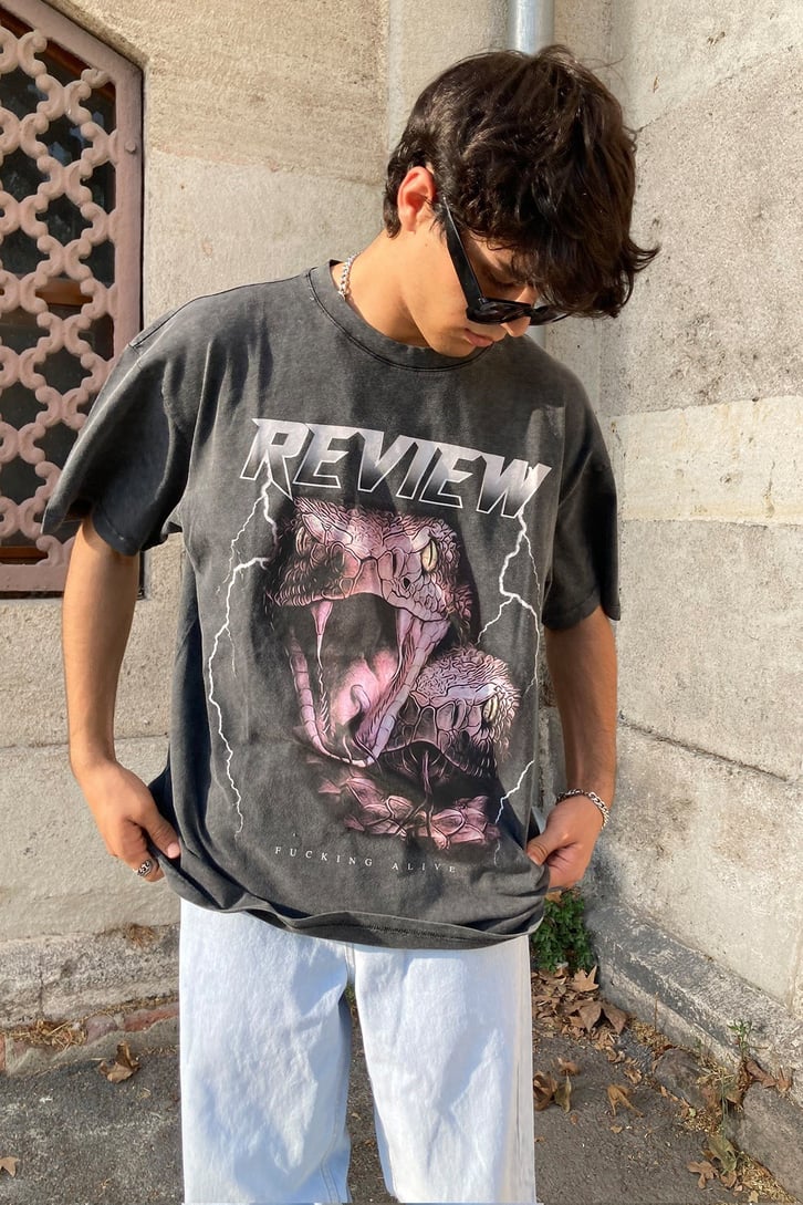 OVERSIZE YILAN BASKILI THSIRT