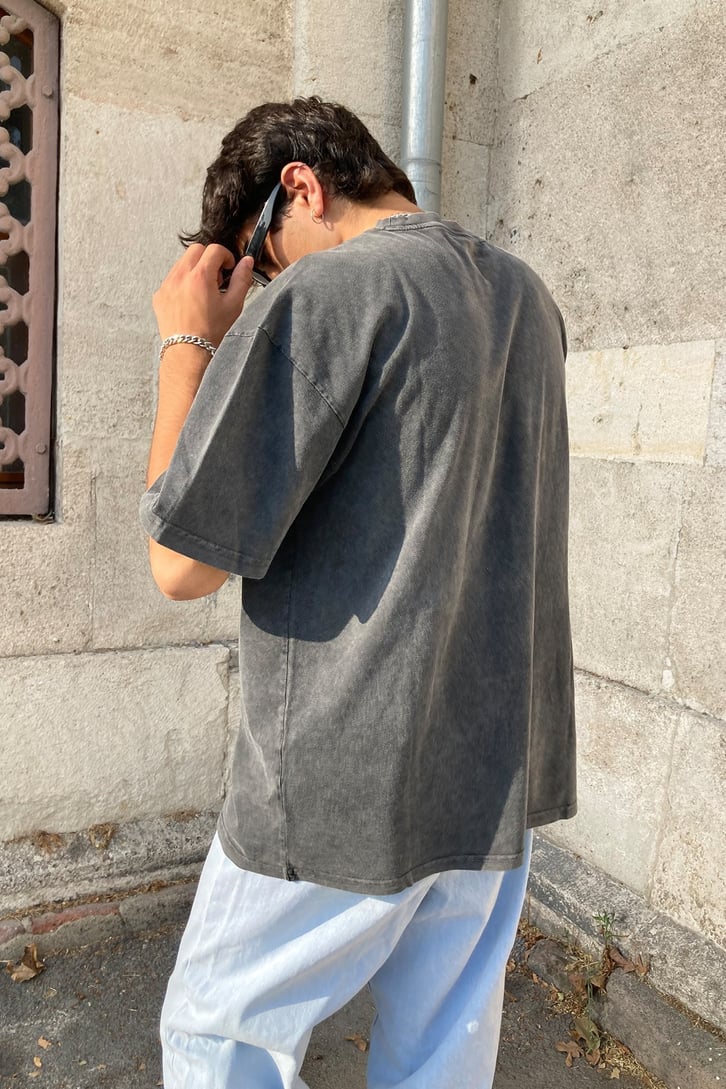 OVERSIZE YILAN BASKILI THSIRT